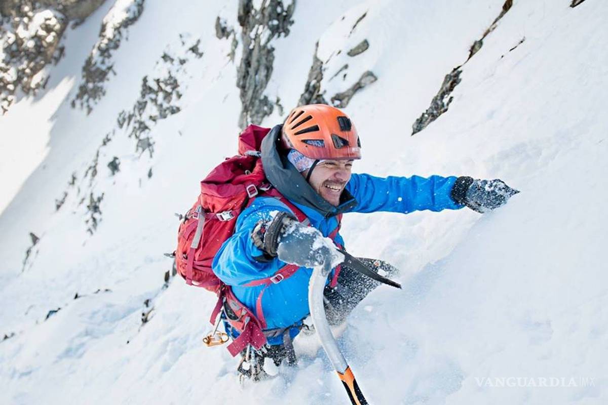 Mexicano hace historia y se convierte en el primer hombre en llegar al Kilimanjaro desde el nivel del mar en 32 horas