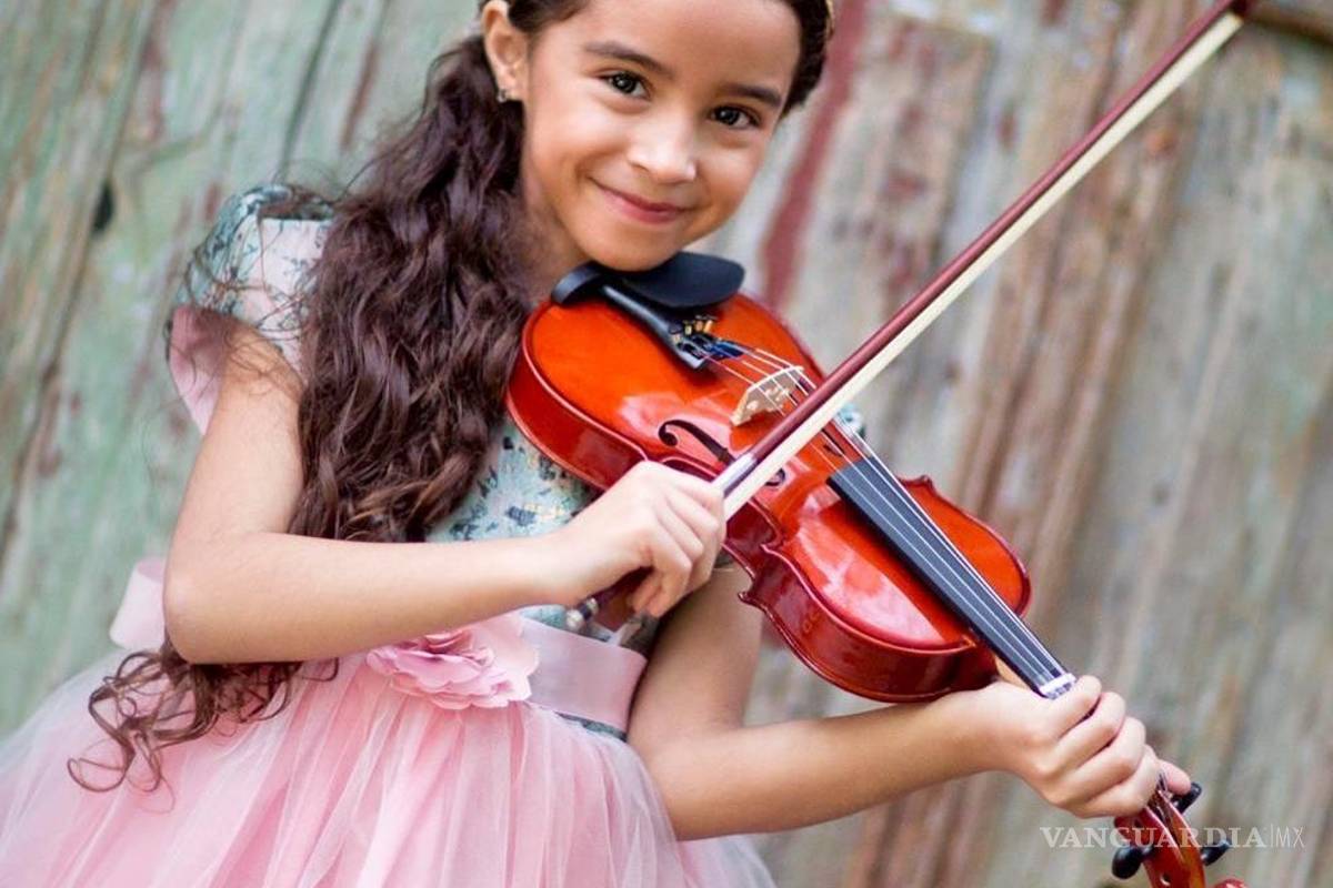 Marian Lorette, la niña saltillense de &quot;La Voz Kids&quot; se recupera de cirugía