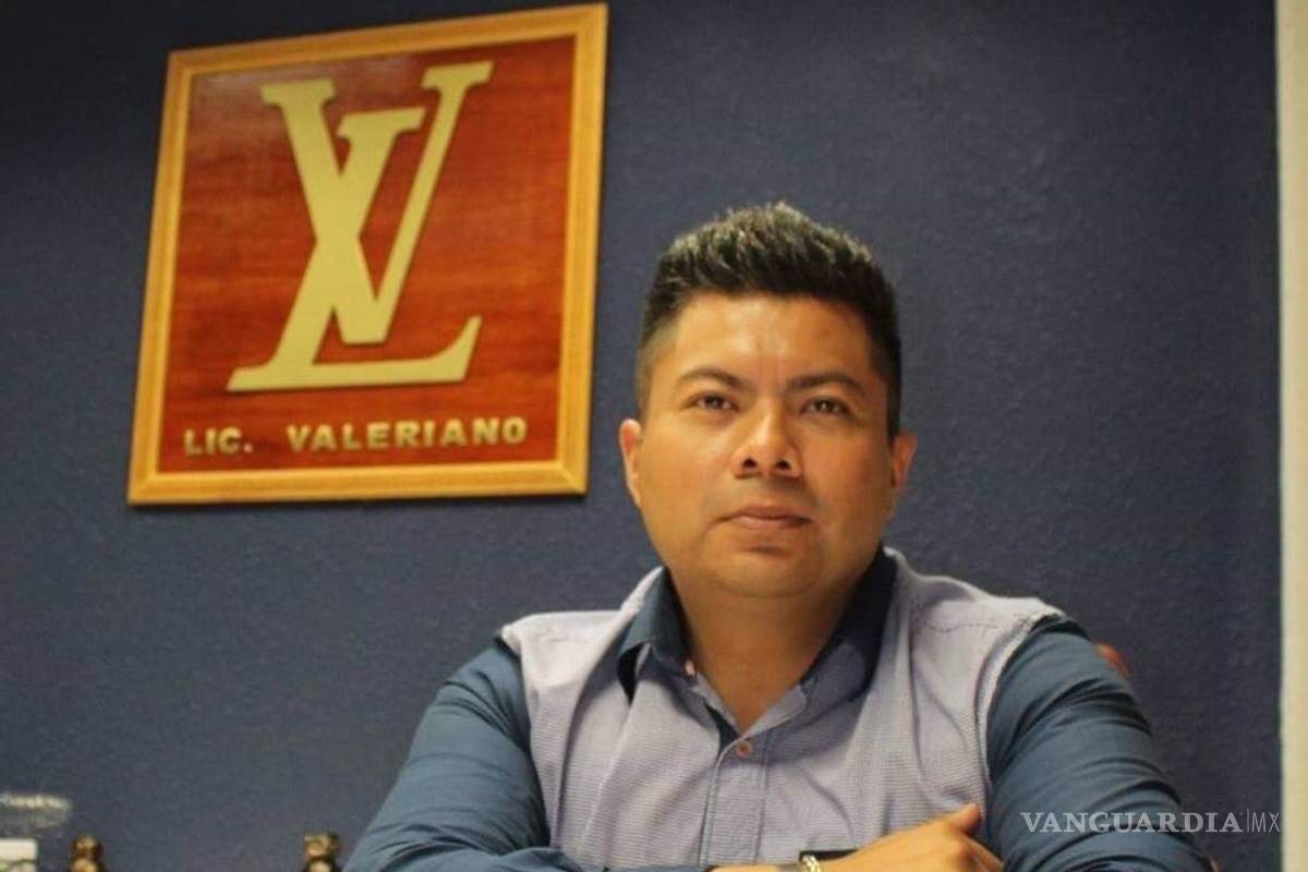 El 'Licenciado Valeriano' y sus abogados conquistan Internet con memes
