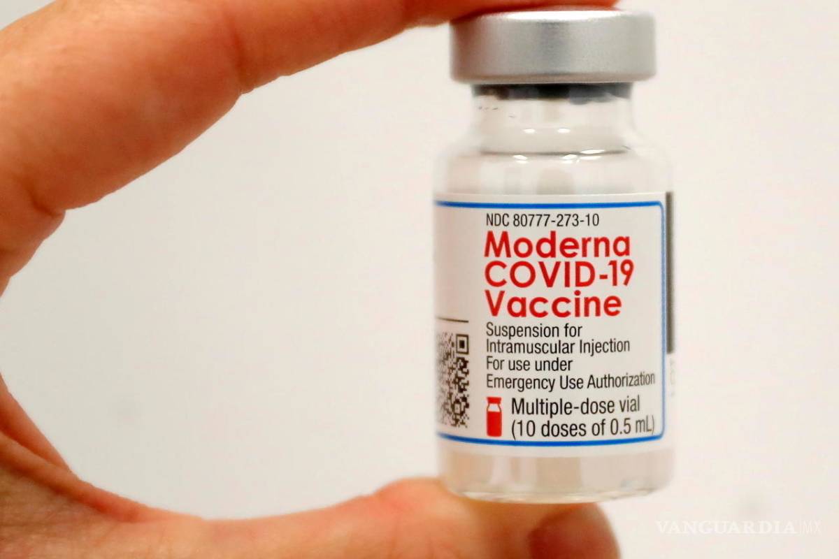 Moderna también ve necesaria tercera dosis por variante Delta del COVID-19