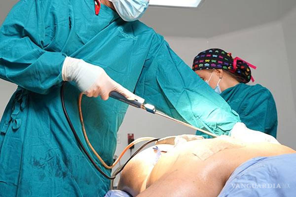 $!Más del 50 por ciento de las cirugías estéticas son practicadas por personal que no está certificado.