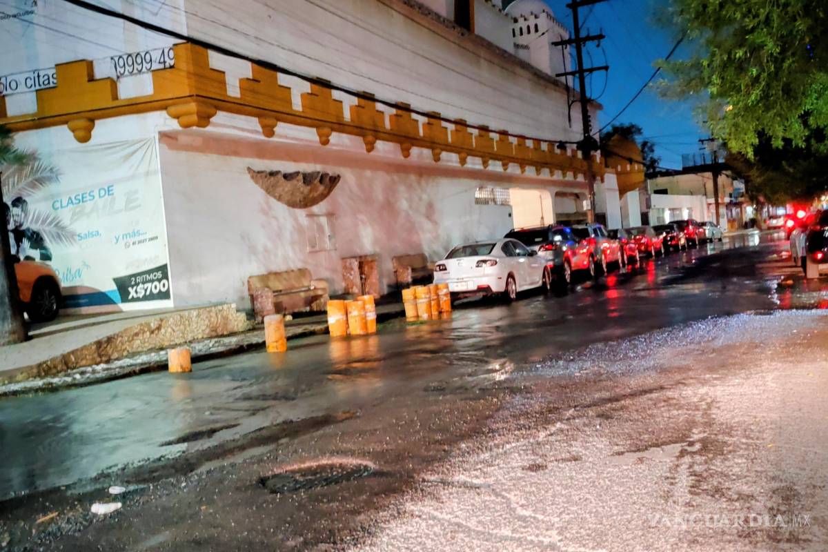 $!Cada uno de los mozos sigue las órdenes superiores. Conectan la bomba extractora.