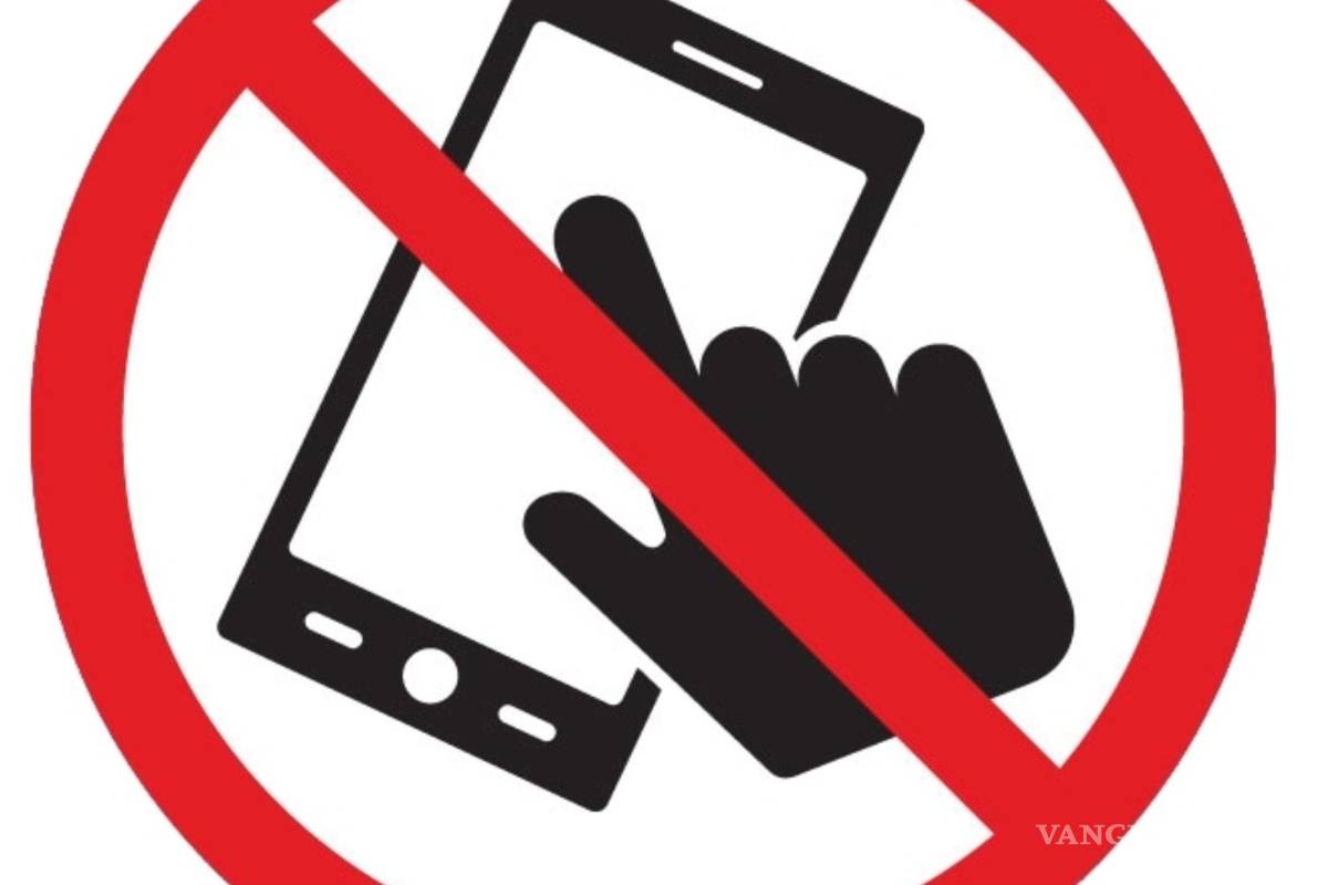 $!Lo que nunca deberías hacer al recargar en una gasolinera