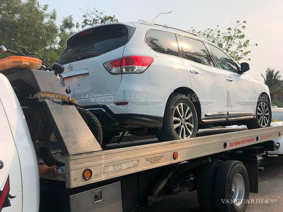$!El 7 de mayo, la camioneta fue encontrada en un hotel de la colonia 5 de Mayo, y a pesar de que le cambiaron el color, de negro a blanco, pudo ser identificada