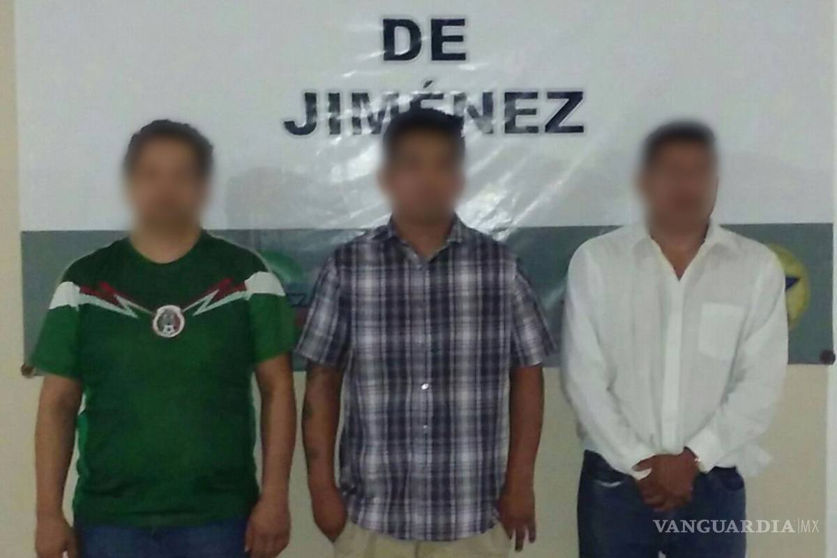 Detienen otra vez a Uber transportando migrantes por Coahuila