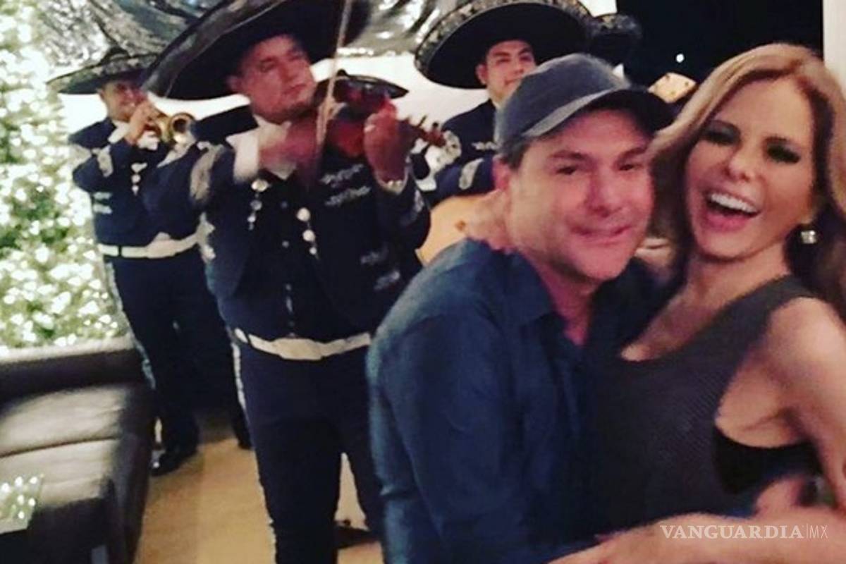 Gloria Trevi celebró con mariachi aniversario de bodas