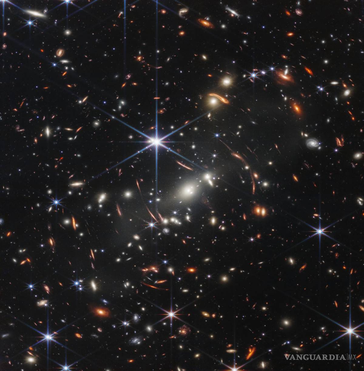 $!La imagen infrarroja más profunda y nítida del universo lejano hasta la fecha, la del cúmulo de galaxias SMACS 0723.