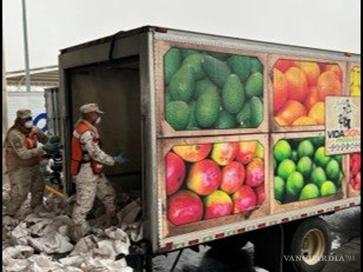 $!El vehículo en que se transportaban los narcóticos