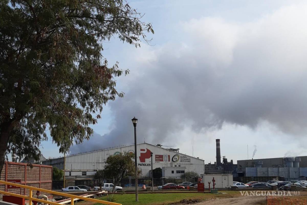 Reportan fuga de trióxido de azufre en Peñoles, causa alarma en colonias del sur de Torreón