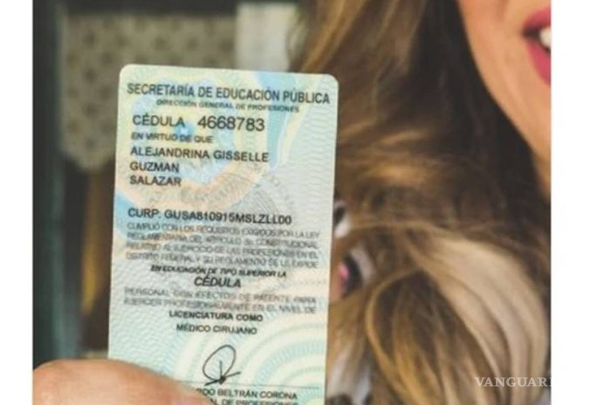 $!Un libro, una carta navideña, el reclamo a Emma Coronel... la hija de “El Chapo” Guzmán desata la polémica