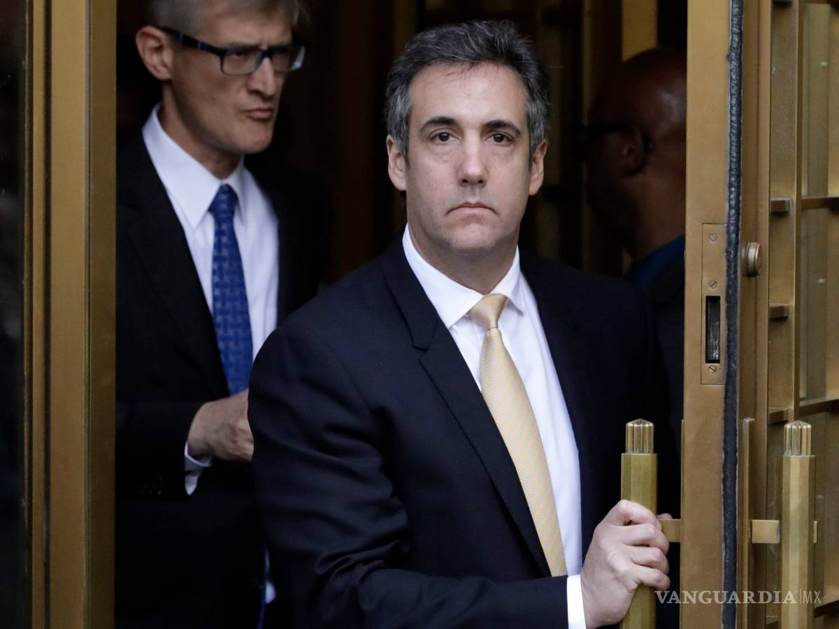 $!Trump acusa a Michael Cohen de "inventar historias" para rebajar su condena