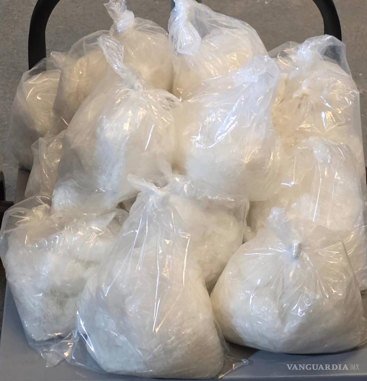 $!14 kilos 626 gramos de clorhidrato de metanfetamina le fueron decomisados a Cristofer “N”.