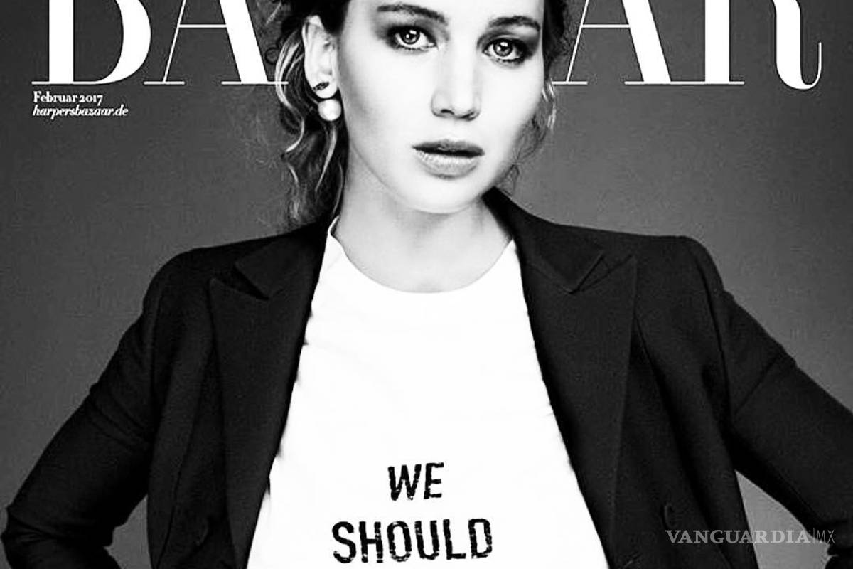 Celebridades se suman al símbolo feminista de Dior