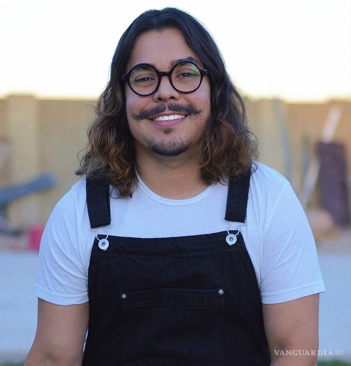 $!Edward Dennis de 36 años, nacido en Arizona y de origen mexicano, autor del libro The Boy from Mexico que estará disponible en noviembre.