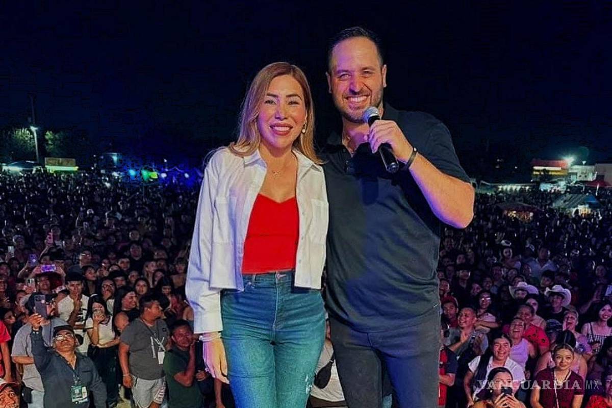 Contra la pared el alcalde Jacobo Rodríguez, acusado ahora de hacer ‘negocios turbios’ con Tania Flores