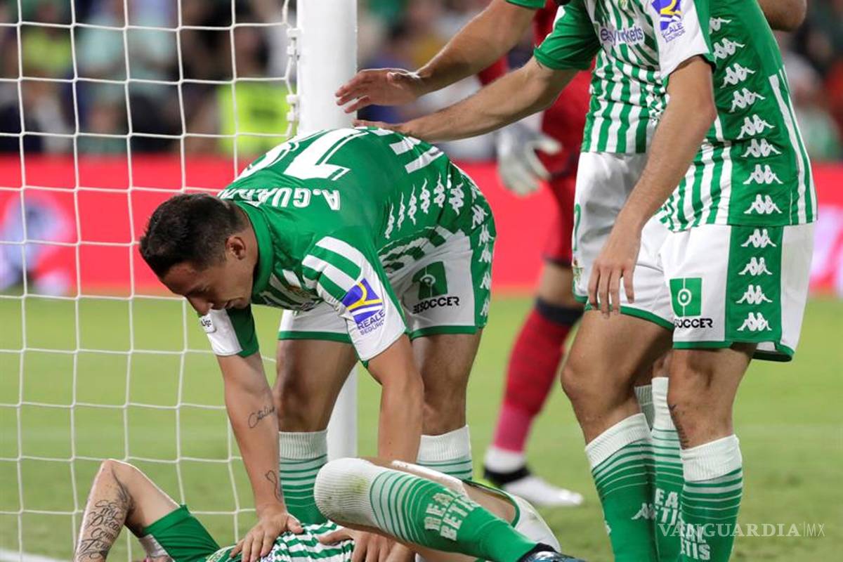 Guardado cumple 400 juegos en Europa con victoria y Lainez volvió a tener minutos