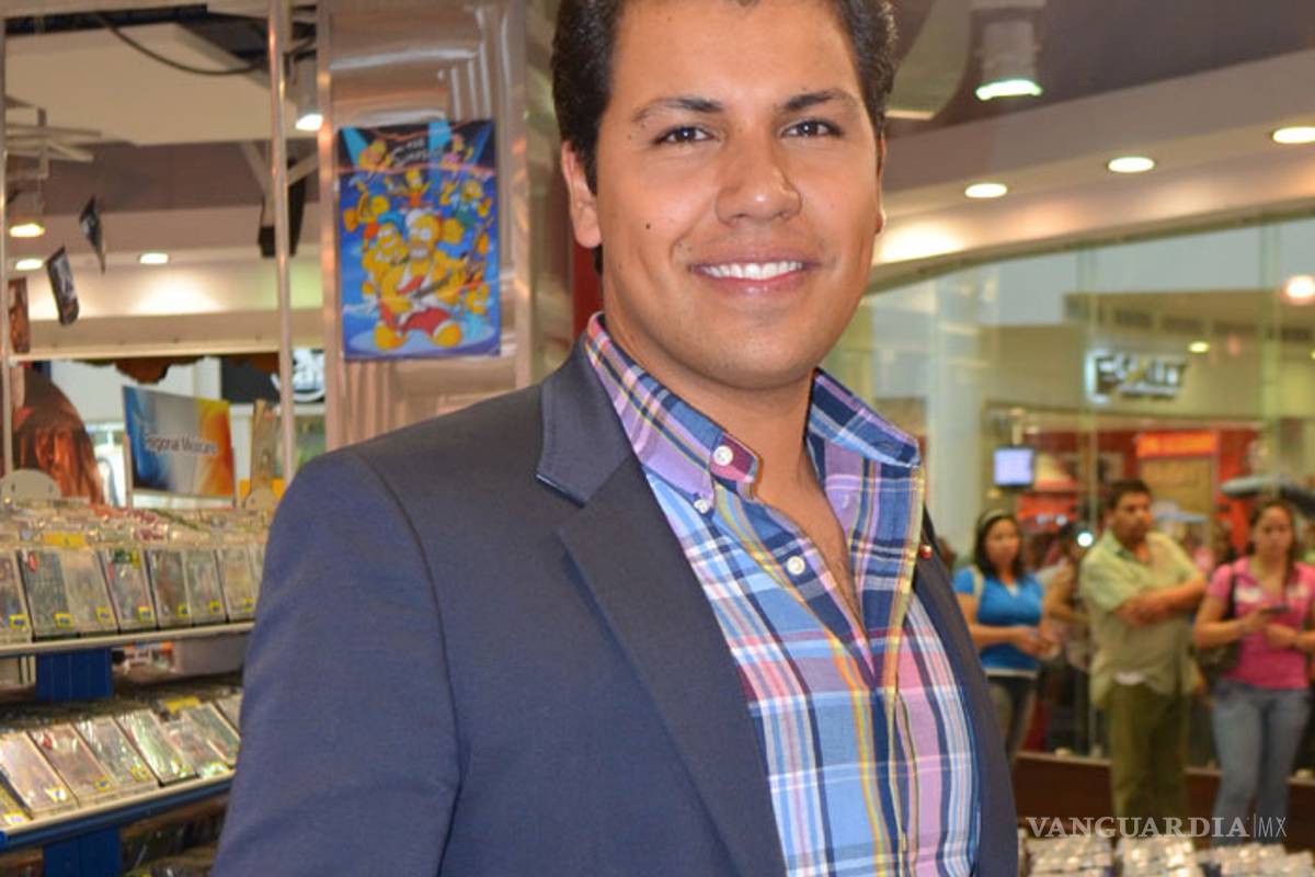 Él es el hijo que Aída Cuevas habría tenido con Juan Gabriel