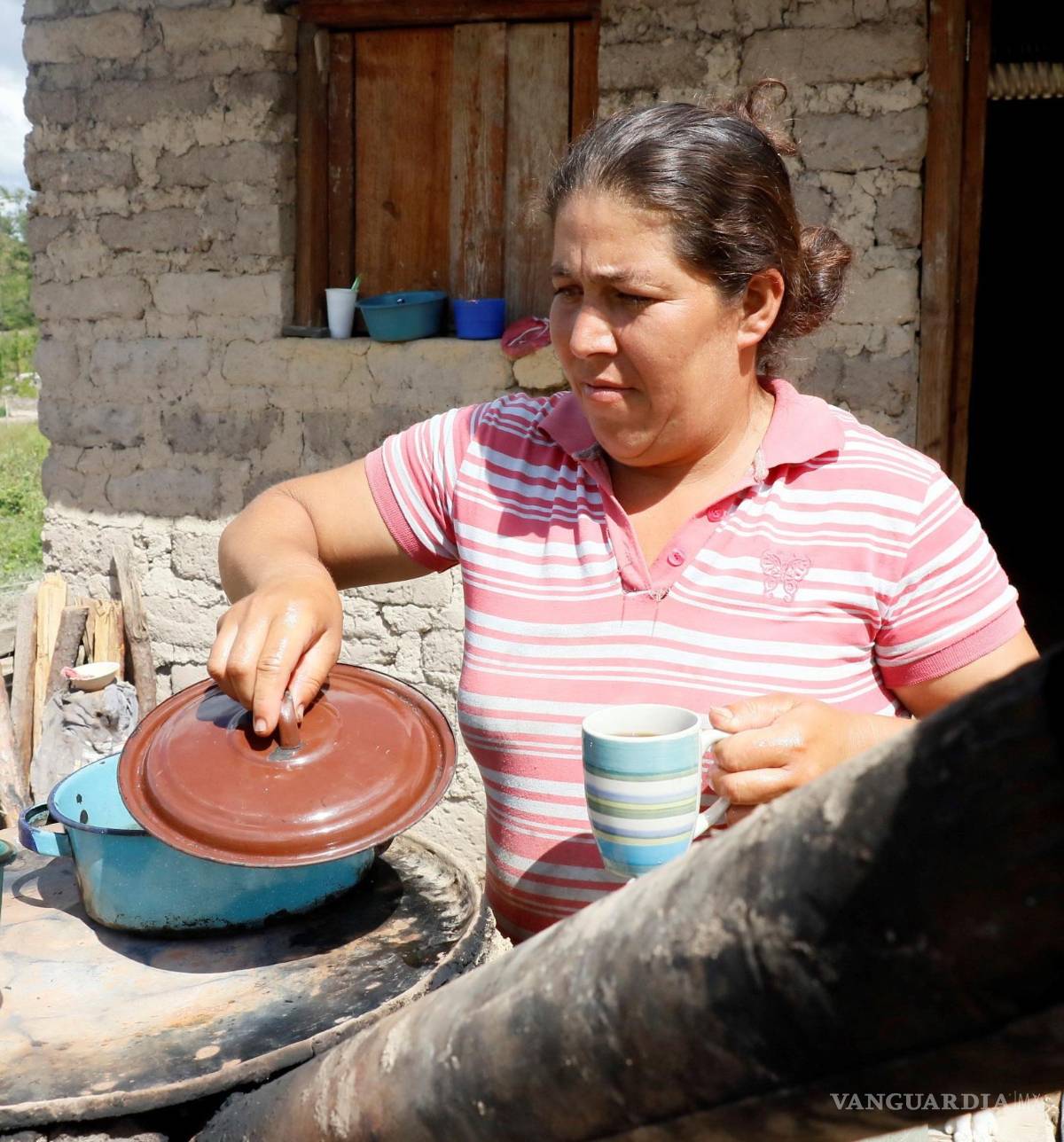 $!Las mujeres concentran la mayoría de los empleos remunerados en el sector de los cuidados, aunque se trata de trabajos mayoritariamente informales y mal pagados.
