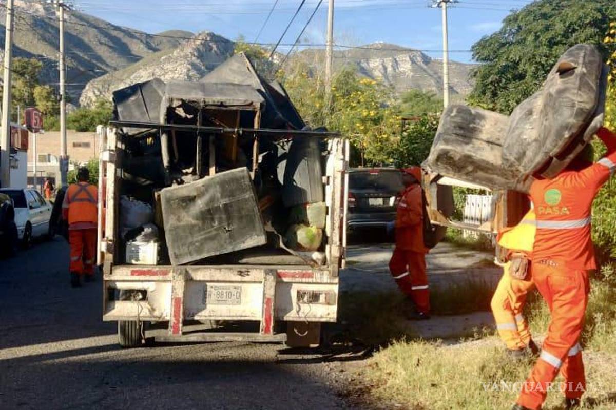 $!Muebles, colchones y fierros se recolectaron en operativos coordinados entre Municipio y Estado.
