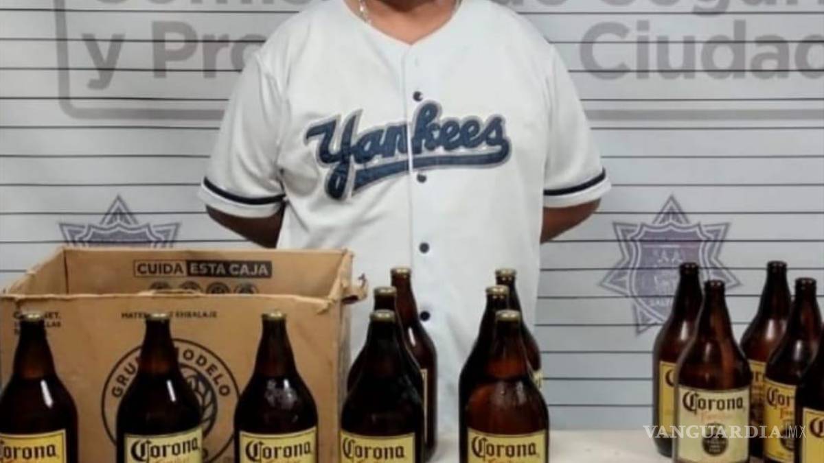 Detienen a dos por venta clandestina de alcohol en Saltillo