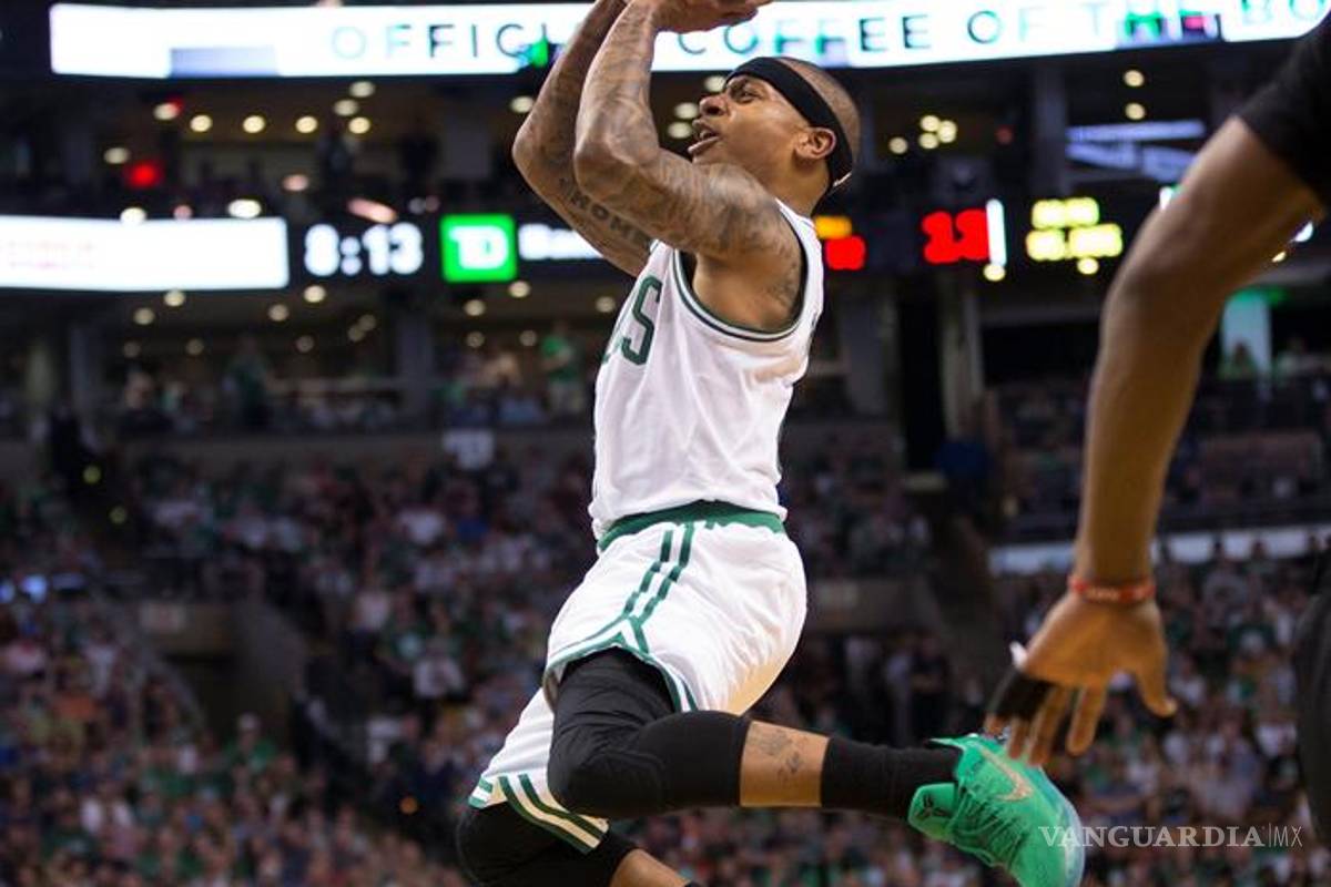 Emociona Isaiah Thomas a la NBA tras la muerte de su hermana