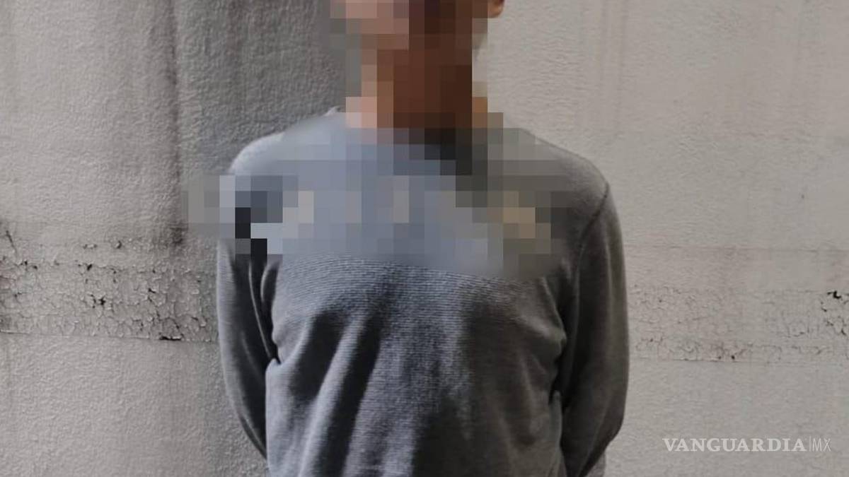 Detienen a 4 adolescentes por lanzar piedras a vehículos en movimiento, en Nuevo León