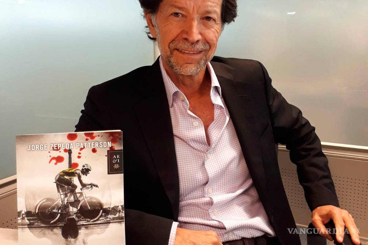 Un asesino en el Tour de Francia en 'Muerte Contrarreloj' la nueva novela de Jorge Zepeda Patterson