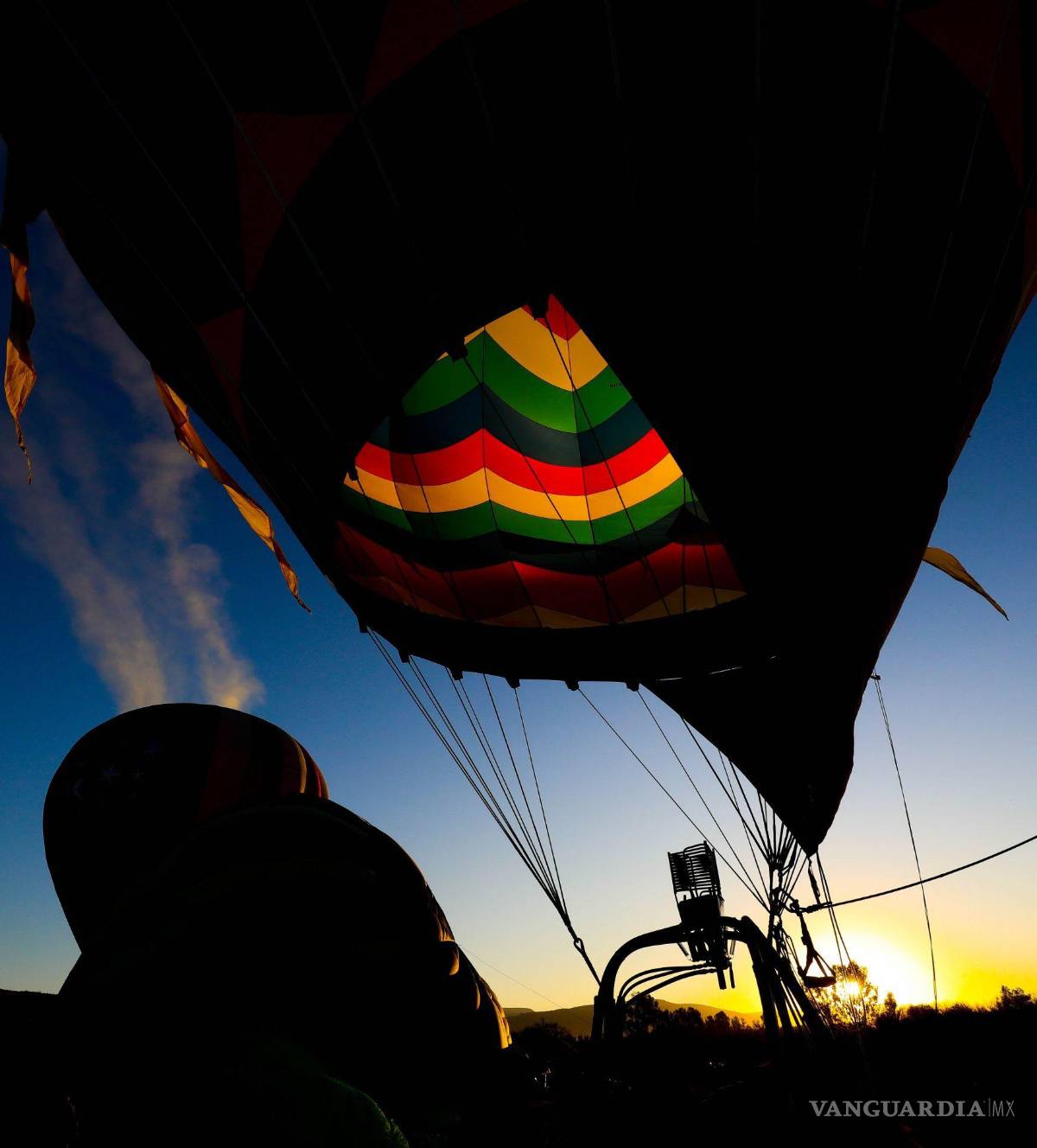 $!En este festival participan 200 globos aerostáticos provenientes de 23 países, entre ellos, Estados Unidos, Canadá, Brasil, Bélgica, Países Bajos e Italia.