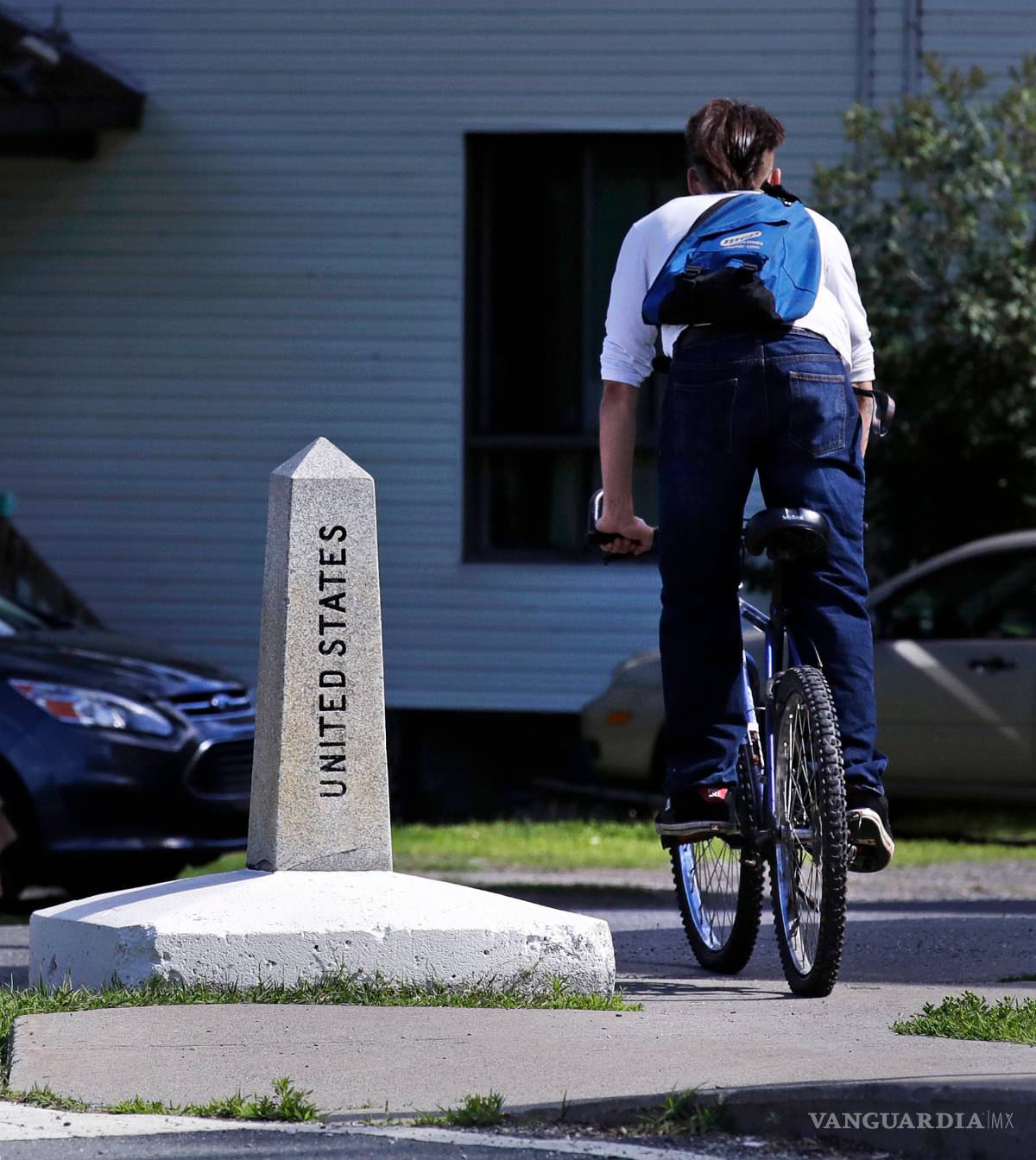 $!Mientras Donald Trump fortifica la frontera con México, aumentan los cruces ilegales en la “frontera invisible” con Canadá