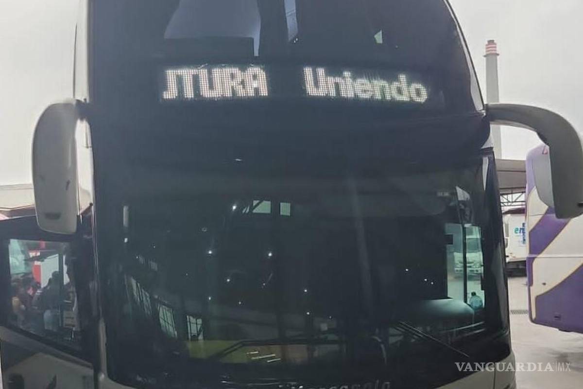 Policía de Monterrey detiene a hombre por abuso a una mujer a bordo de autobús