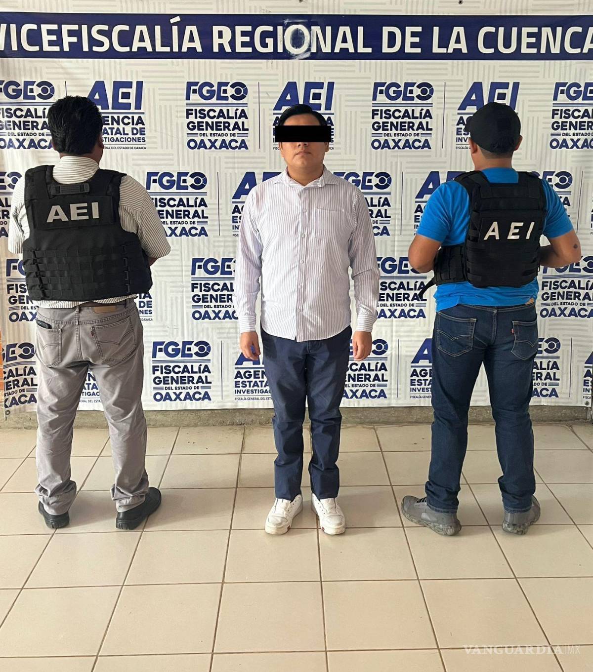 $!La Fiscalía de Oaxaca cumplimentó la orden de aprehensión contra el presunto responsable de vender imágenes íntimas en la Cuenca del Papaloapan.