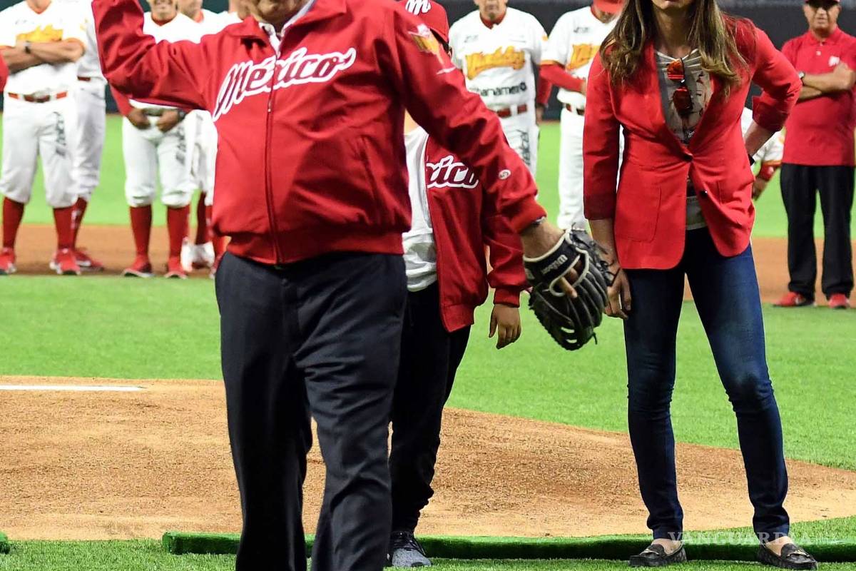 Consigna de AMLO: Unificar el beisbol