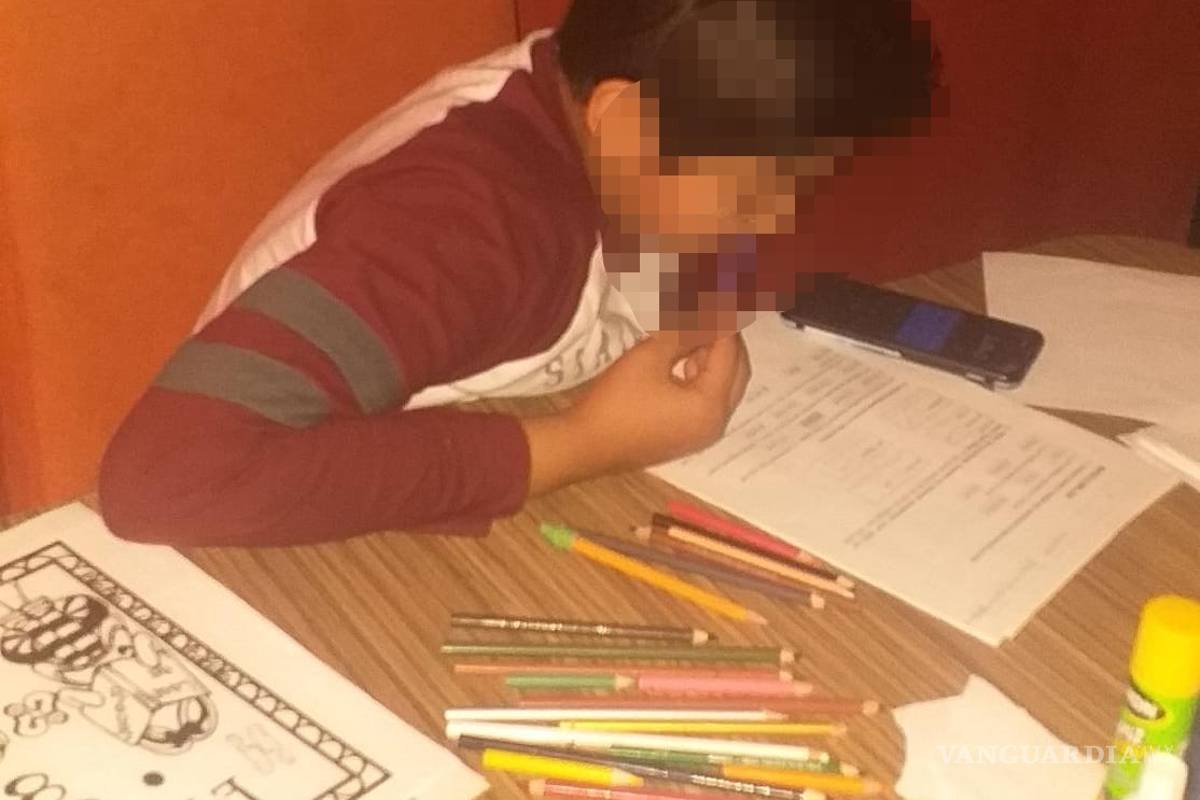 $!‘Reprueban’ modelo 'Aprende en casa' en cuarentena de COVID-19 en Coahuila; padres de familia cuestionan carga para ellos