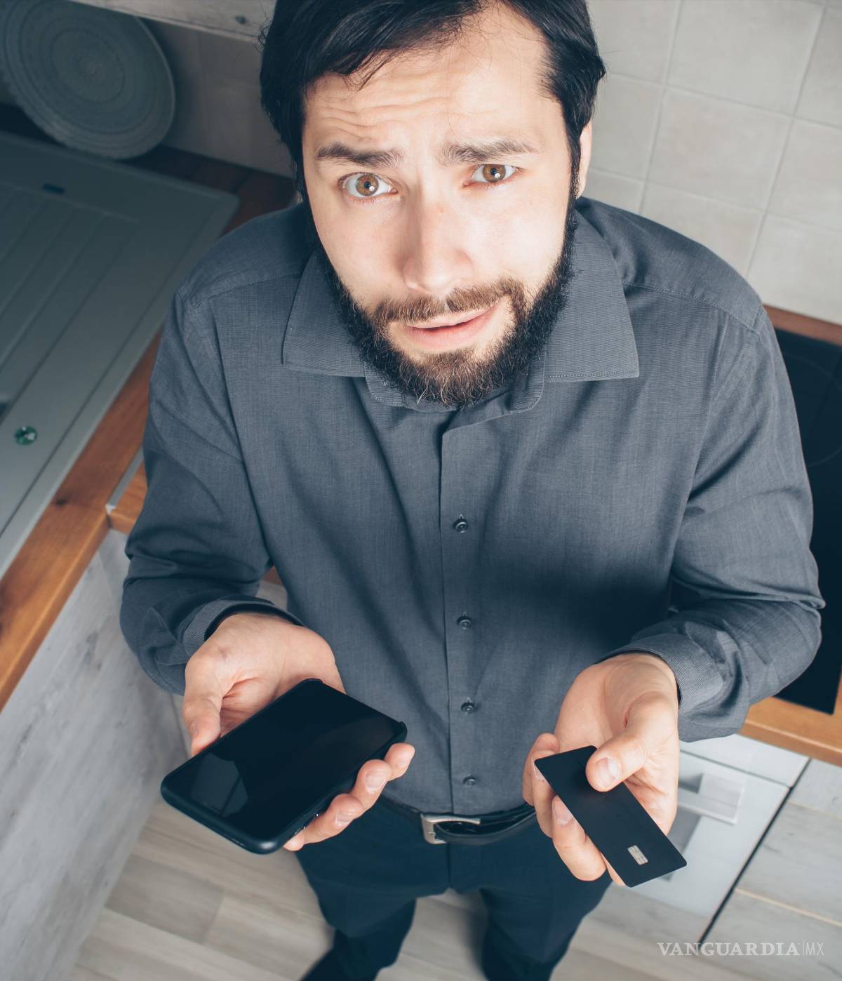 $!Sin internet...y sin saber que hacer. EFE/Mikhail Nilov en Pexels