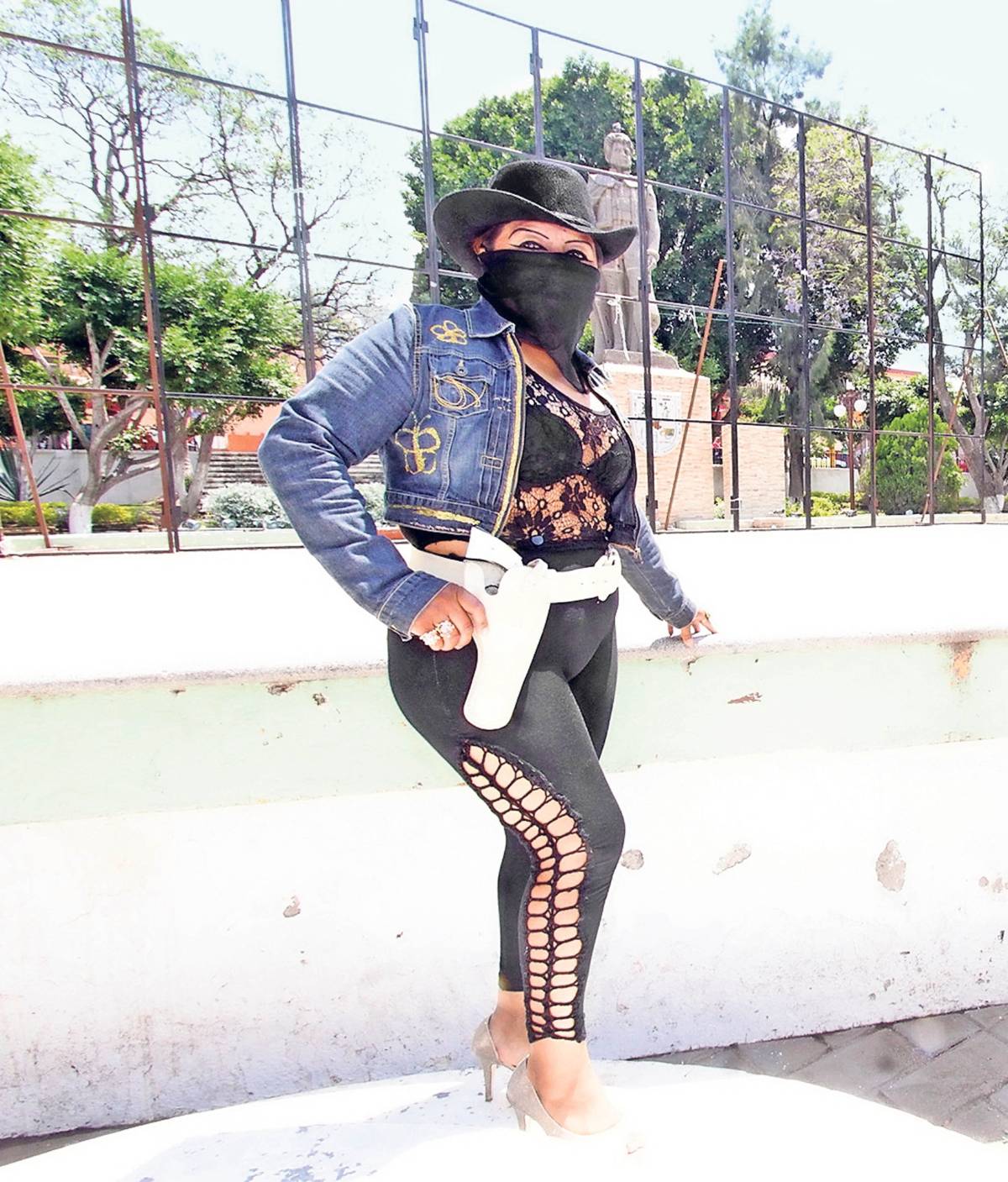 $!Huachicoleros; la subcultura ilegal que ya tiene santo y cantante