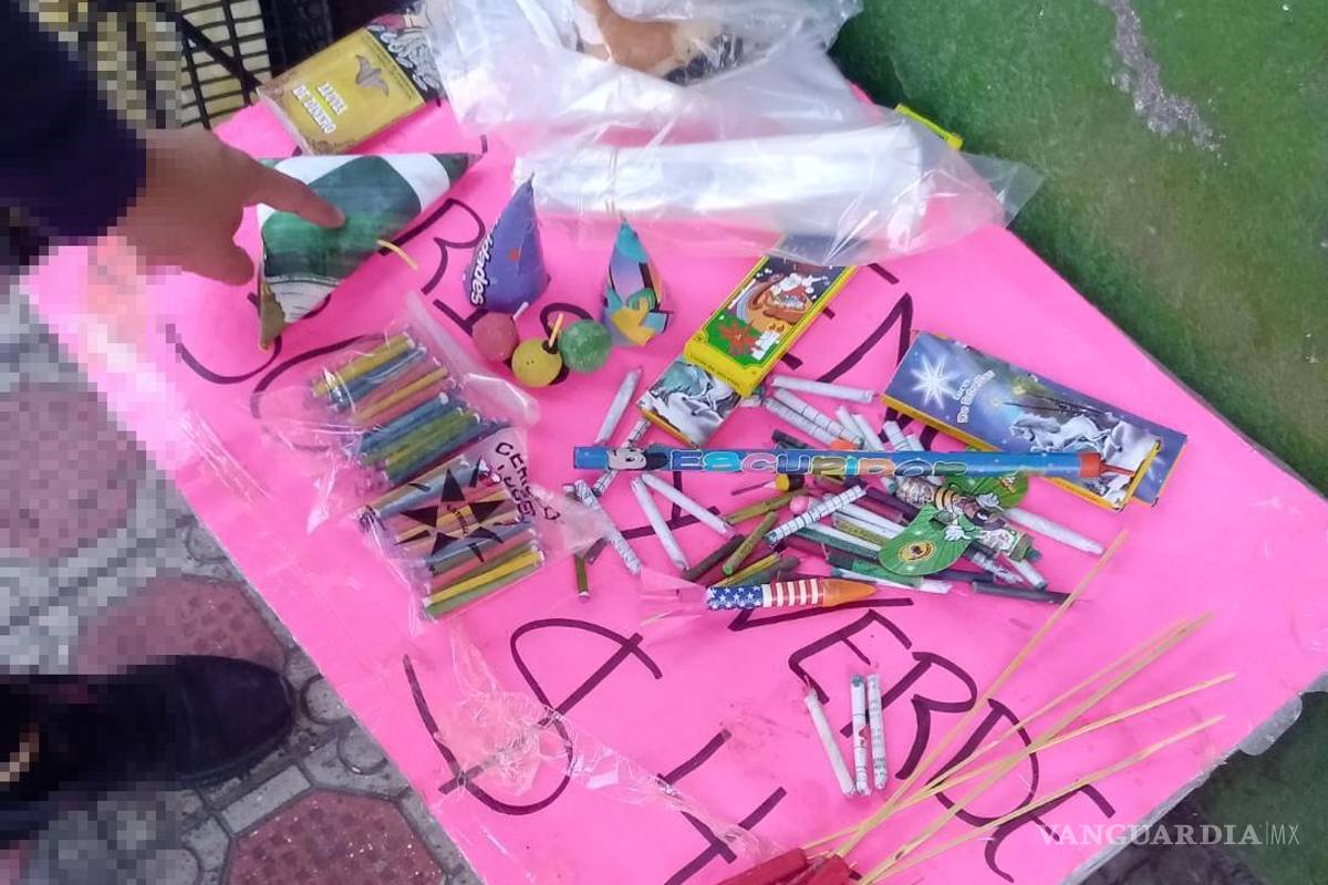 Estalla venta clandestina de pirotecnia en mercados de Saltillo; guardan pólvora en locales y hogares