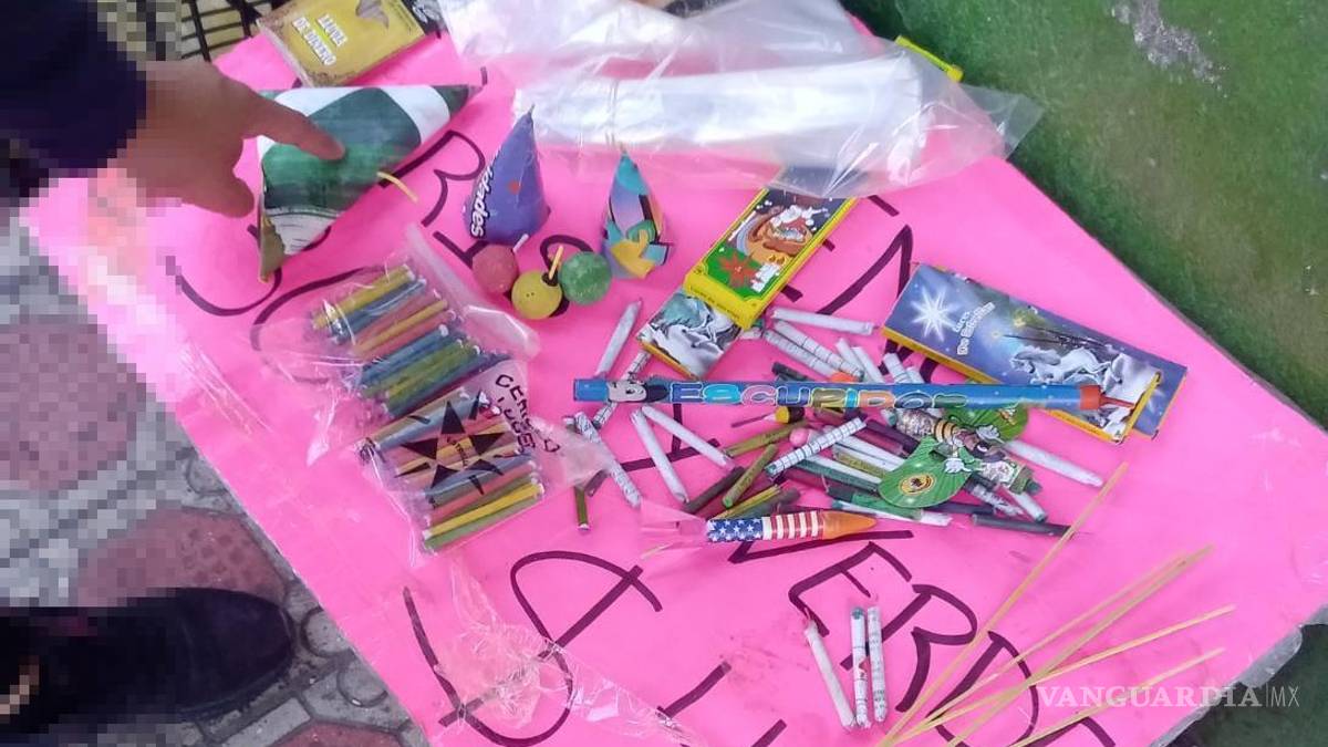 Estalla venta clandestina de pirotecnia en mercados de Saltillo; guardan pólvora en locales y hogares