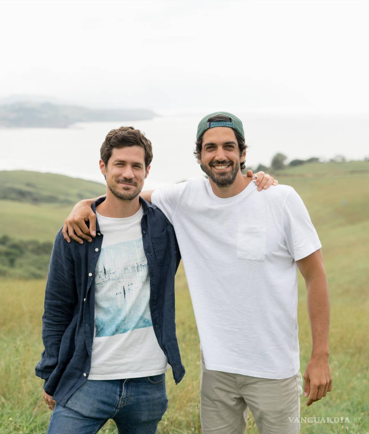 $!Los emprendedores españoles Guillermo Milans del Bosch (derecha) y Loan Bensadon. EFE/Baïa Food