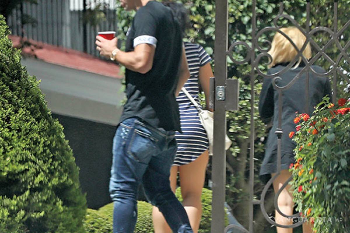 $!¿Primer soldado caído? Héctor Herrera abandona la concentración por problemas personales