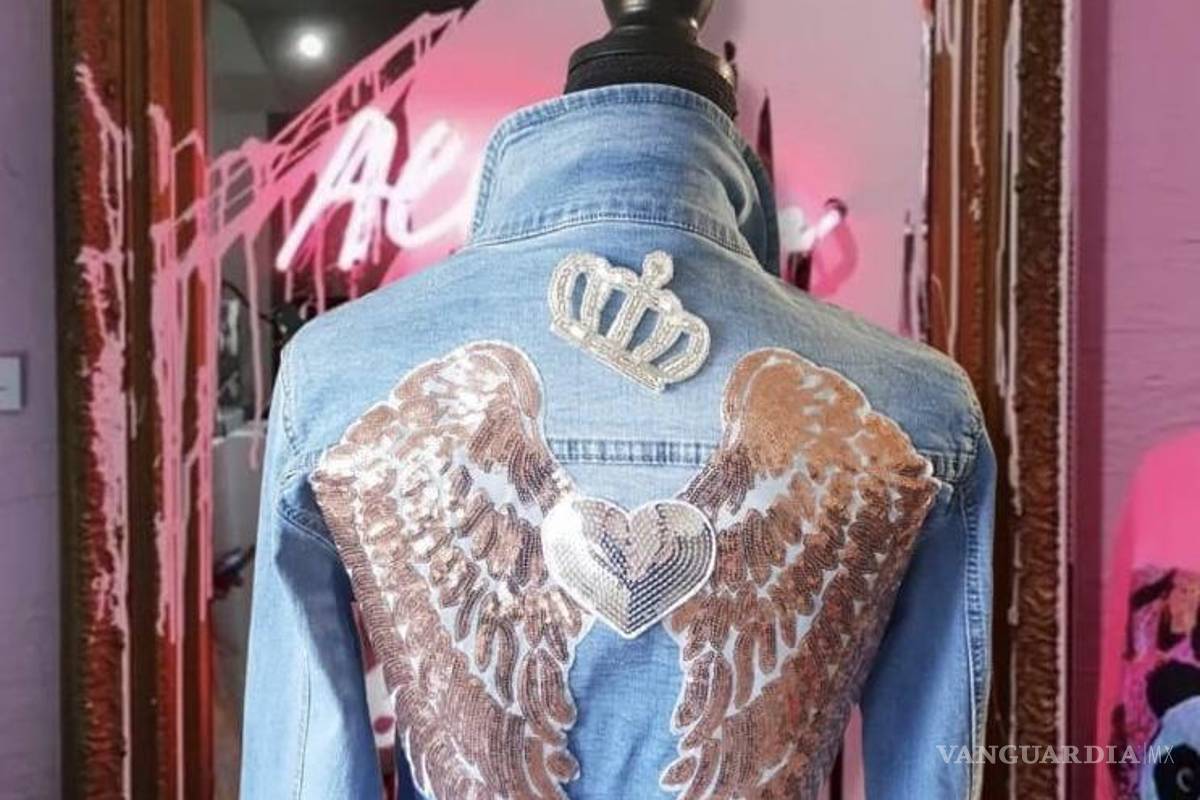 Diseñan saltillenses chamarras contra la violencia de género