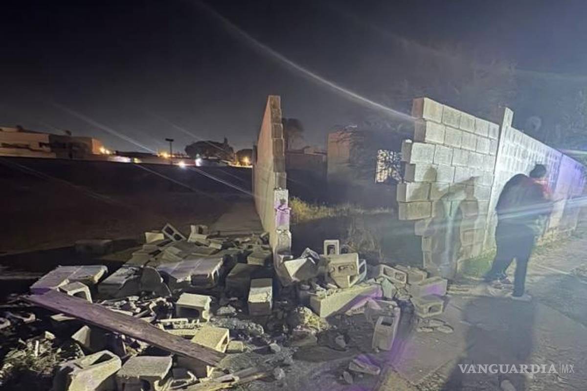 $!Elementos policiales resguardaron la unidad mientras se realizaban las diligencias correspondientes.