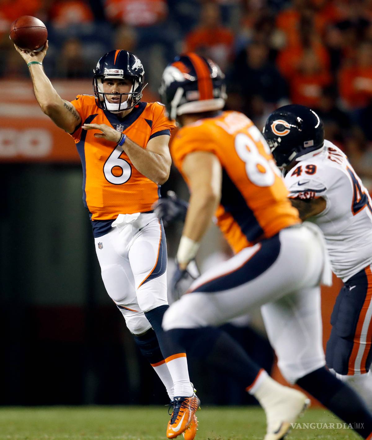 $!Arrestan a QB de los Broncos de Denver por 'meterse' a una casa