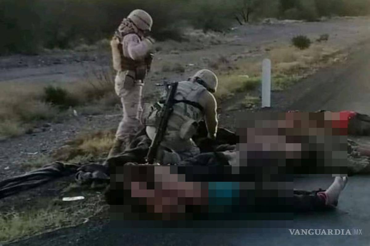 Dejan cinco cuerpos en una carretera de Sonora, uno sobrevive por 'hacerse el muerto'