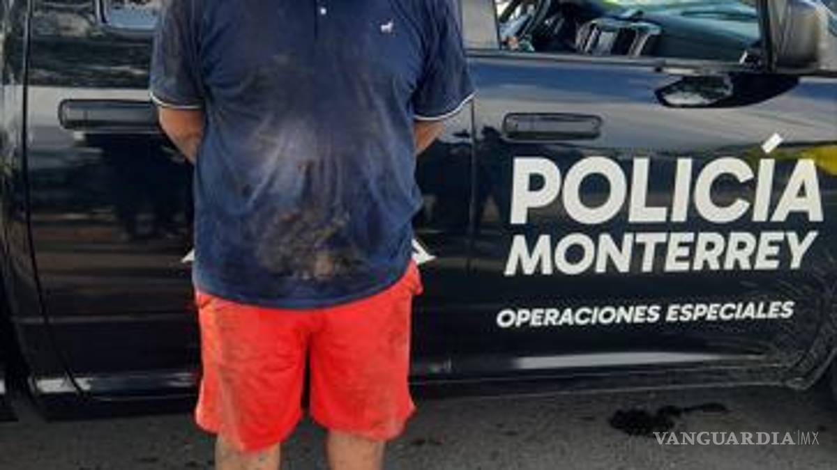 Caen cuatro jóvenes en posesión de drogas en el centro de Monterrey