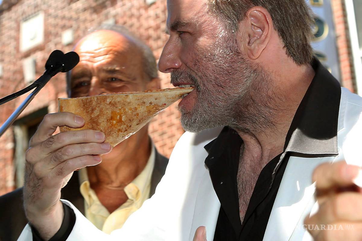 40 años después de &quot;Fiebre del sábado por la noche”, fans honran a Travolta