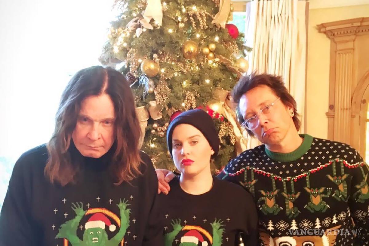 $!Famosos que odian la Navidad