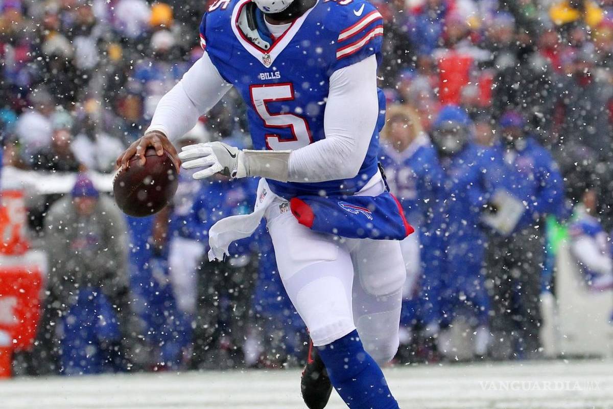 Se aplican los Browns, adquieren a Tayrod Taylor