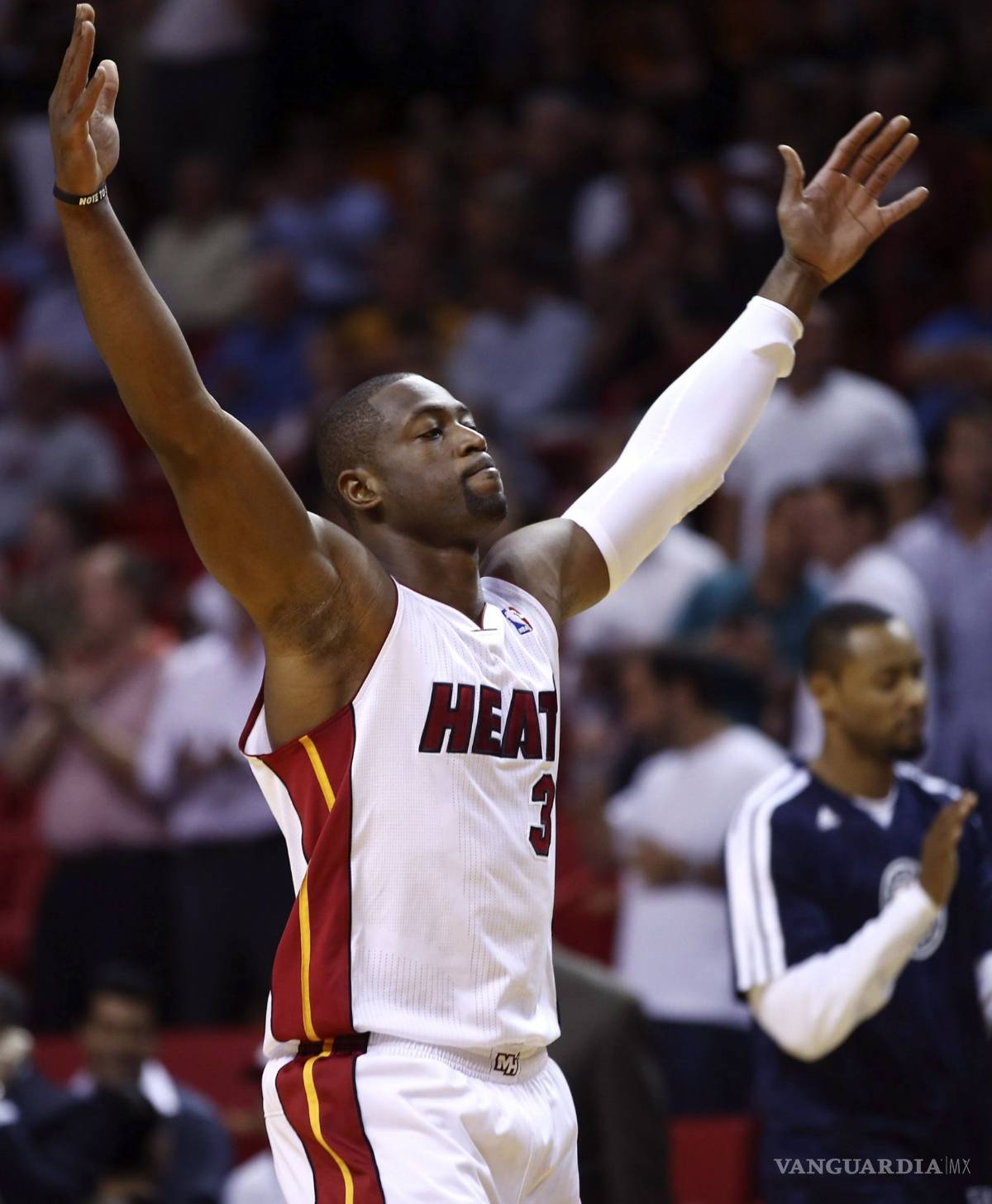 $!Dwayne Wade jugará una temporada en la NBA