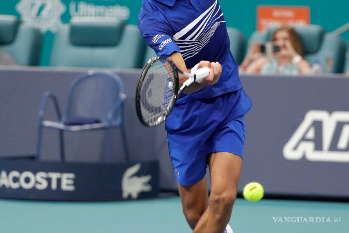 $!Roberto Bautista le da 'guillotinazo' a Novak Djokovic en el Miami Open