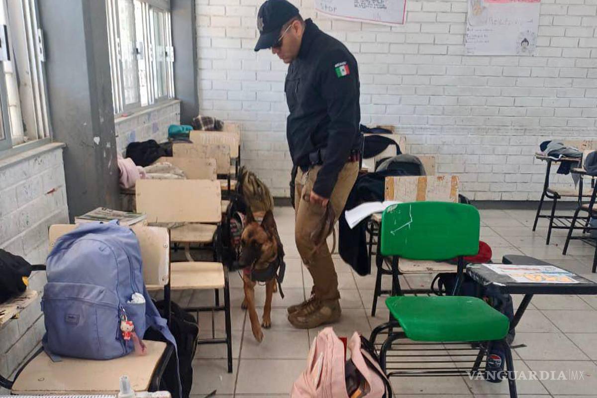 Durante Operativo Mochila en Torreón detectan objetos peligrosos entre estudiantes